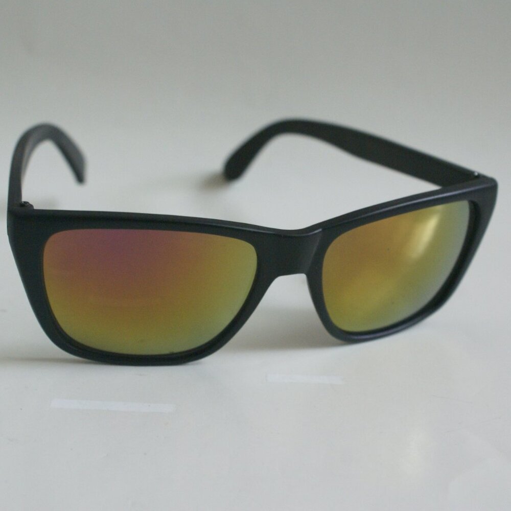 NWT TruVintage Racers Sports style w/ iridium gold mirrored smoke lens Sunglass